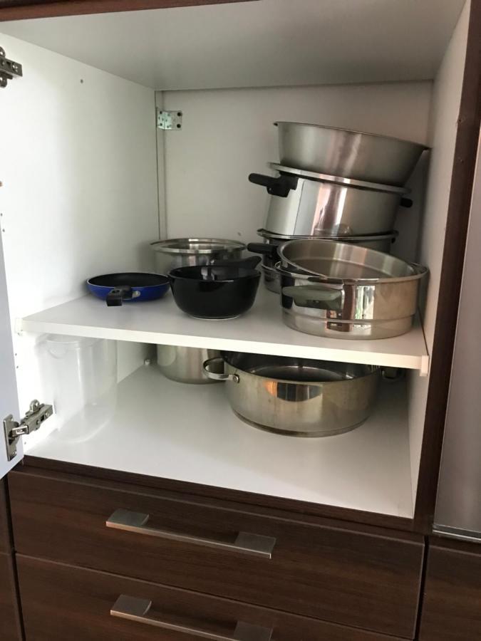 Grosse & Voll Ausgestattete Apartments, Studios, Doppelzimmer, Workspace, Parkplatz, Netflix, Prime & Schnelles Wifi In Ruhiger Lage Mit Garten รูโดลชตัดท์ ภายนอก รูปภาพ