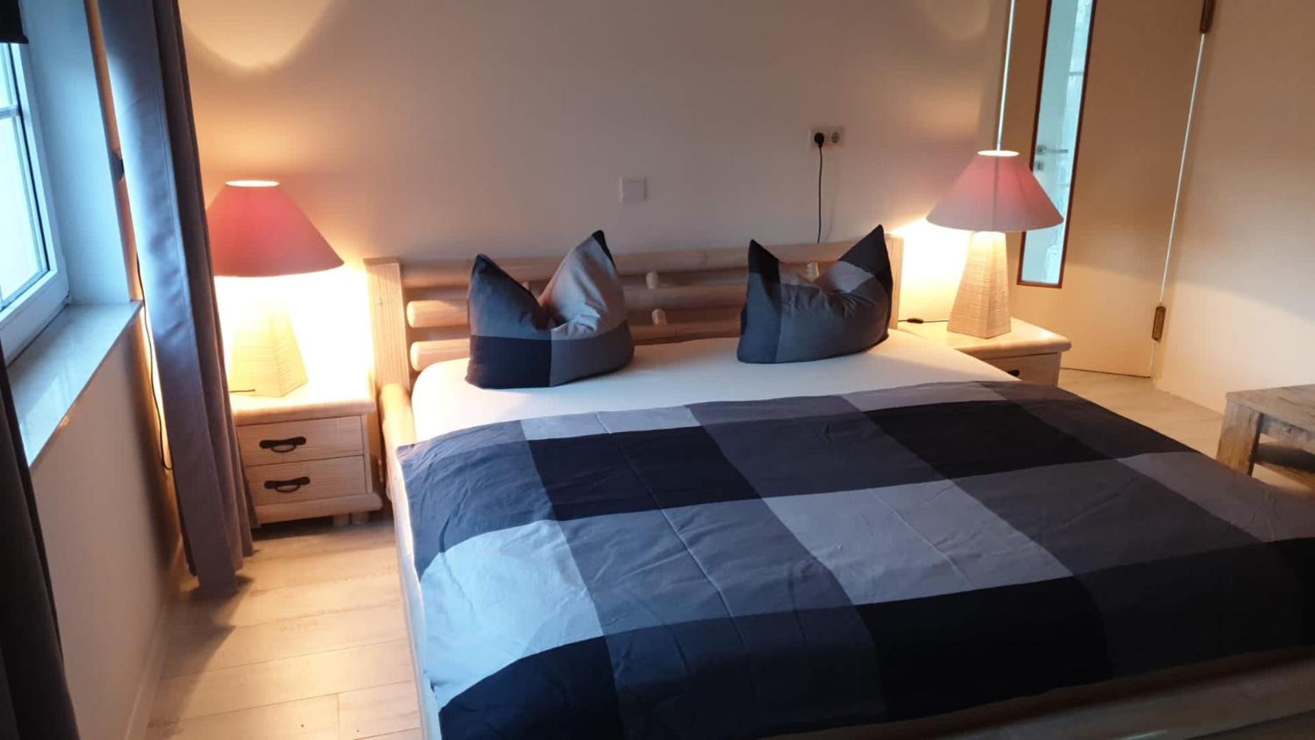 Grosse & Voll Ausgestattete Apartments, Studios, Doppelzimmer, Workspace, Parkplatz, Netflix, Prime & Schnelles Wifi In Ruhiger Lage Mit Garten รูโดลชตัดท์ ภายนอก รูปภาพ