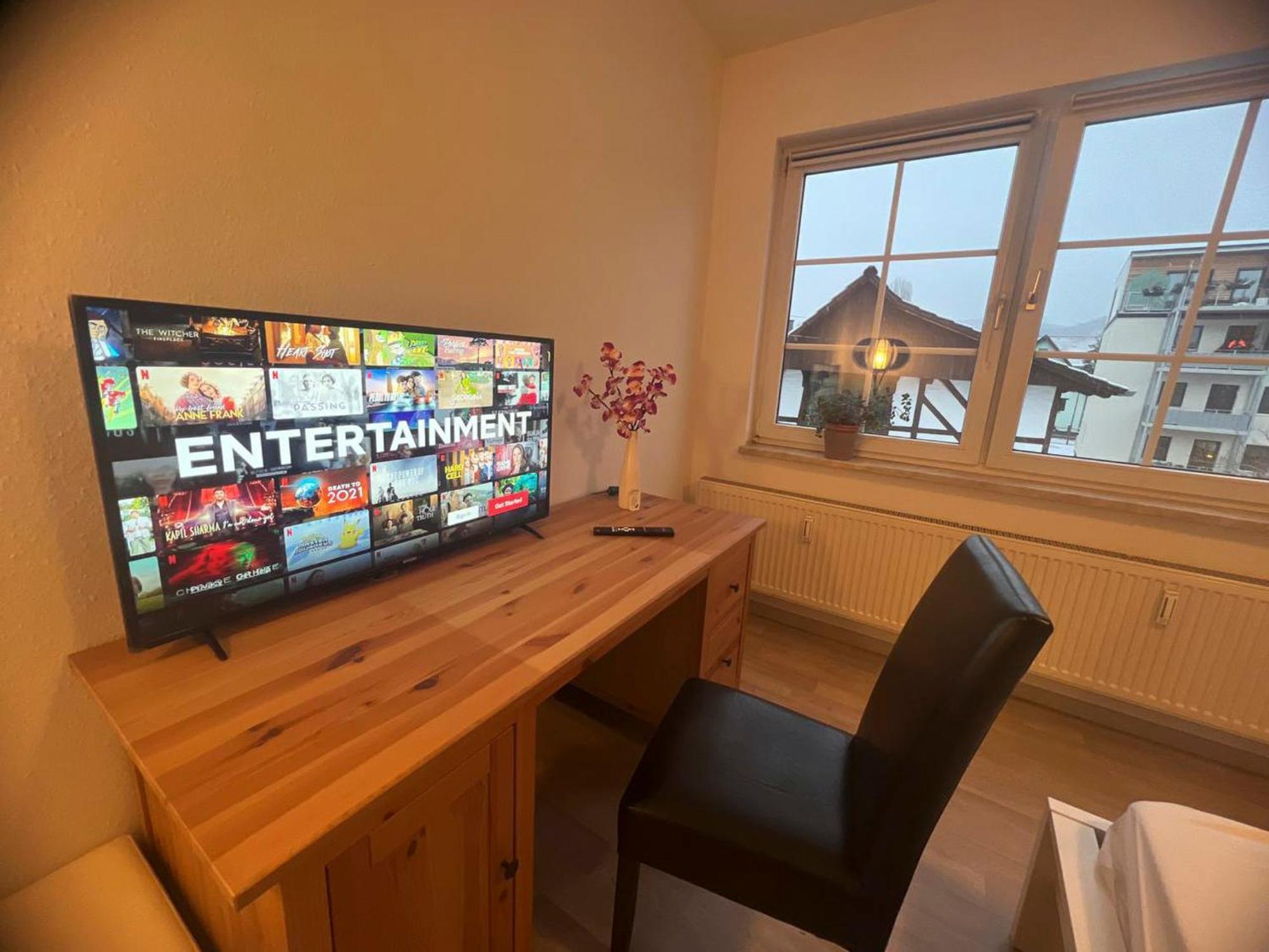 Grosse & Voll Ausgestattete Apartments, Studios, Doppelzimmer, Workspace, Parkplatz, Netflix, Prime & Schnelles Wifi In Ruhiger Lage Mit Garten รูโดลชตัดท์ ภายนอก รูปภาพ