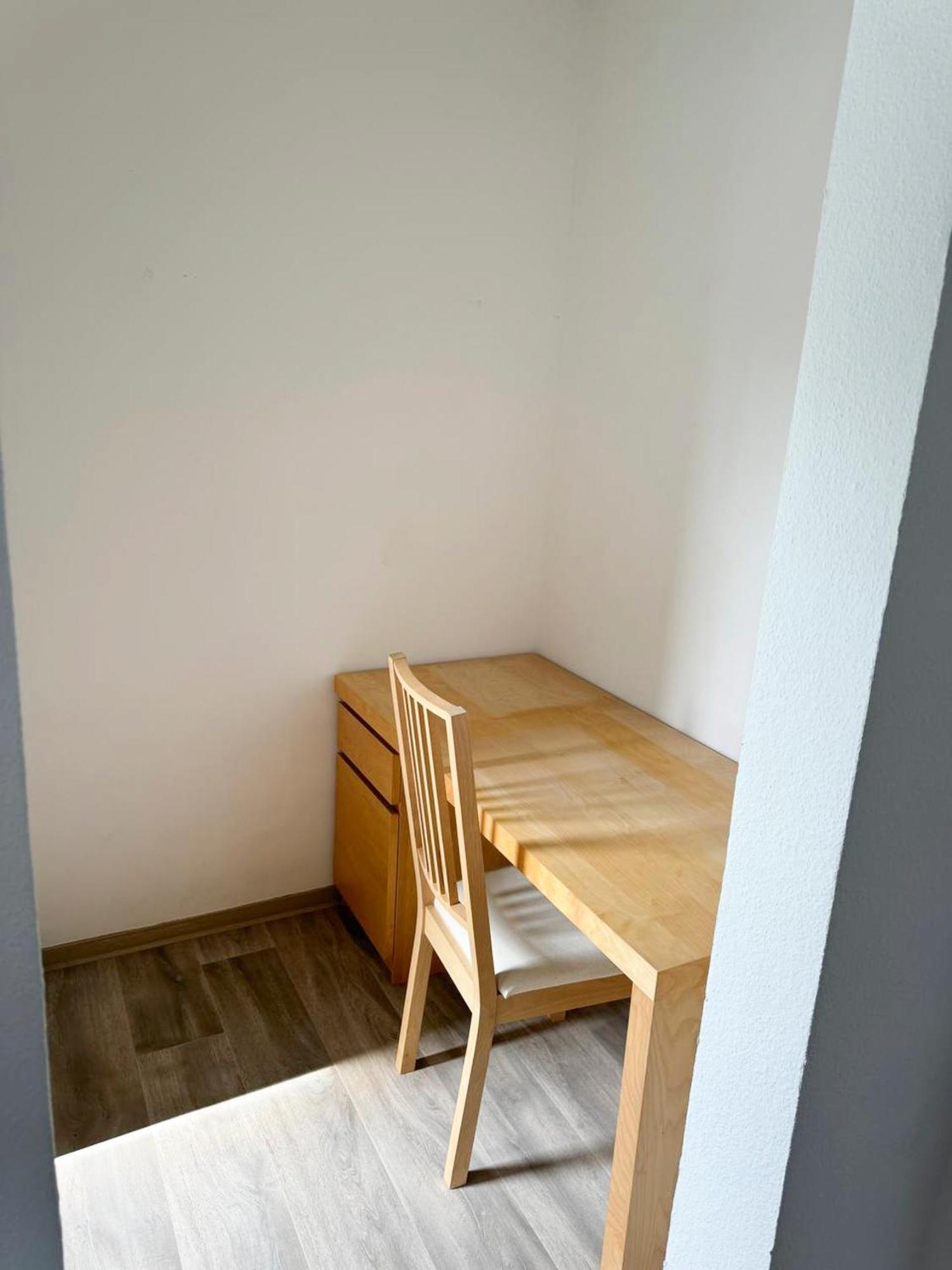 Grosse & Voll Ausgestattete Apartments, Studios, Doppelzimmer, Workspace, Parkplatz, Netflix, Prime & Schnelles Wifi In Ruhiger Lage Mit Garten รูโดลชตัดท์ ภายนอก รูปภาพ