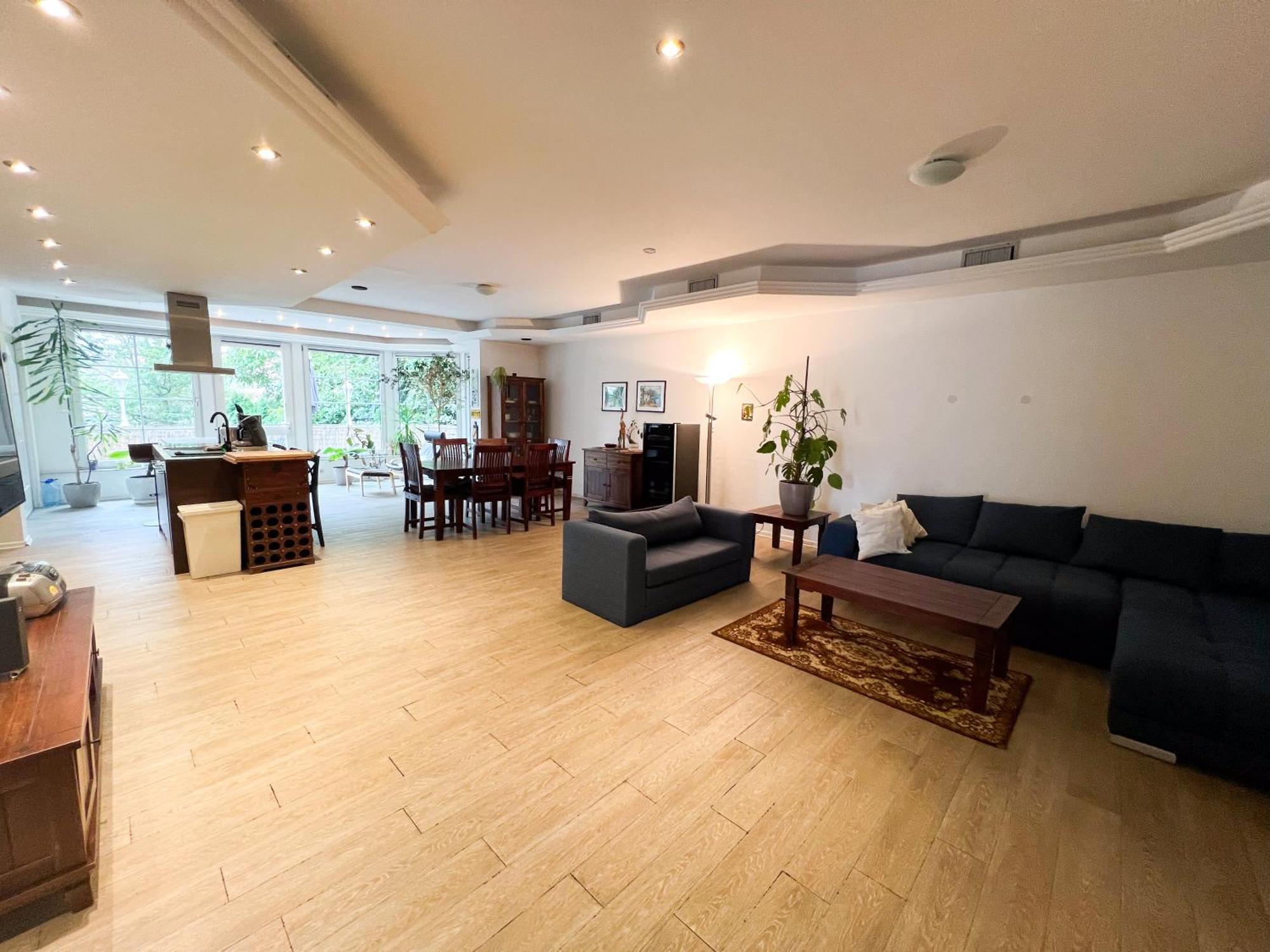 Grosse & Voll Ausgestattete Apartments, Studios, Doppelzimmer, Workspace, Parkplatz, Netflix, Prime & Schnelles Wifi In Ruhiger Lage Mit Garten รูโดลชตัดท์ ภายนอก รูปภาพ