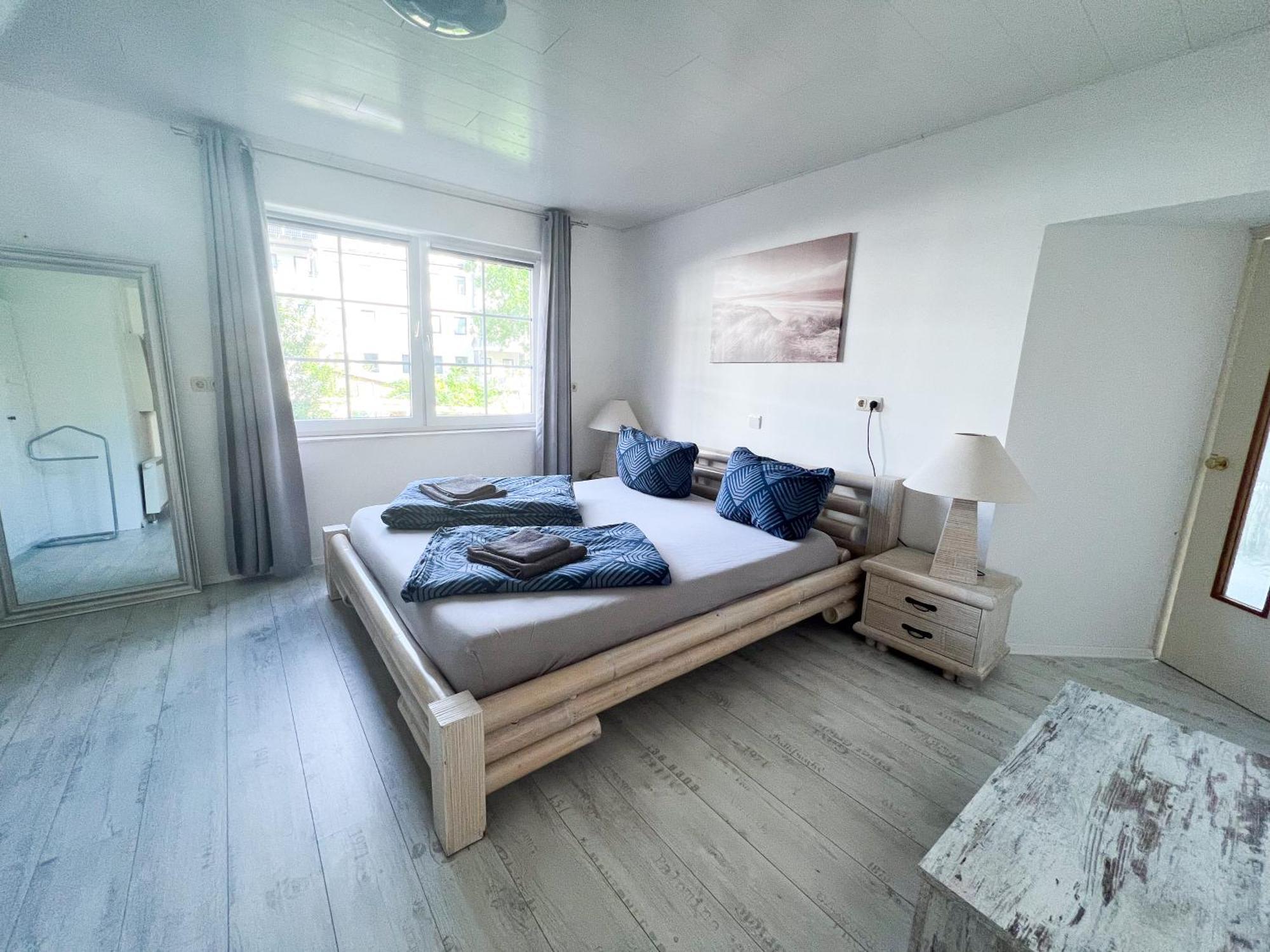 Grosse & Voll Ausgestattete Apartments, Studios, Doppelzimmer, Workspace, Parkplatz, Netflix, Prime & Schnelles Wifi In Ruhiger Lage Mit Garten รูโดลชตัดท์ ภายนอก รูปภาพ