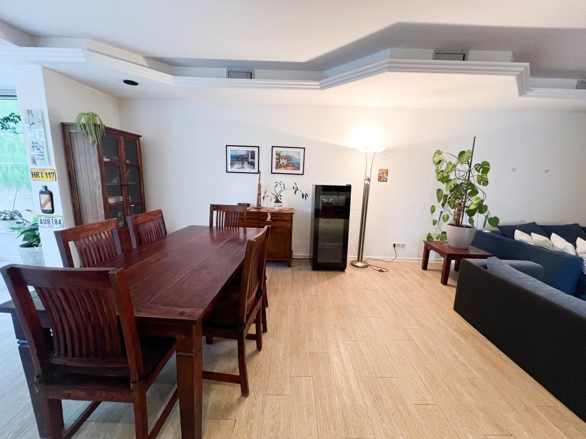 Grosse & Voll Ausgestattete Apartments, Studios, Doppelzimmer, Workspace, Parkplatz, Netflix, Prime & Schnelles Wifi In Ruhiger Lage Mit Garten รูโดลชตัดท์ ภายนอก รูปภาพ